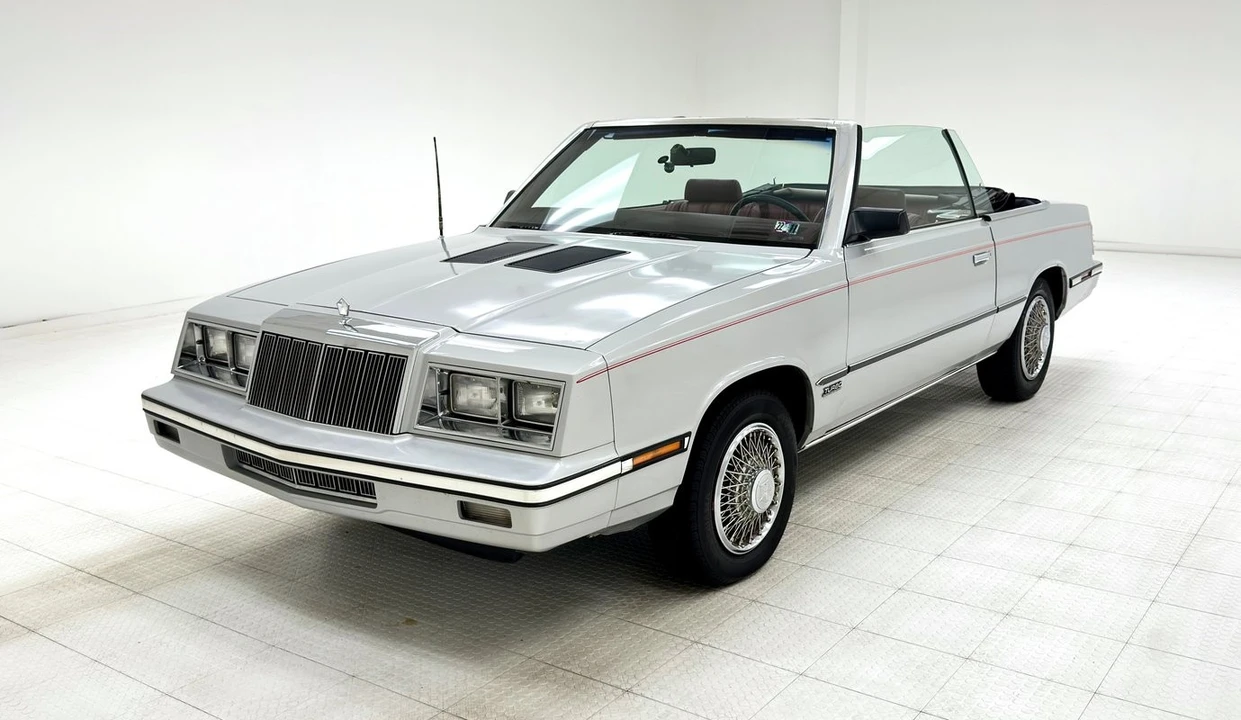 1985 Chrysler LeBaron - Image 2 of 31