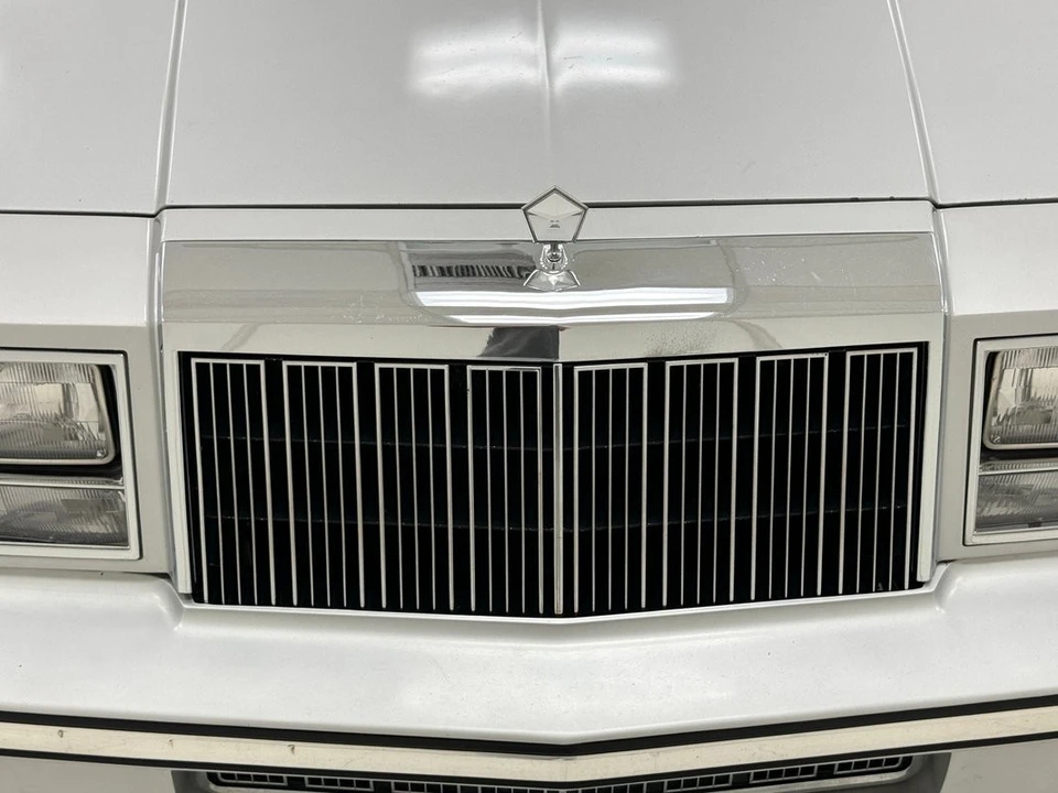 1985 Chrysler LeBaron - Image 12 of 12