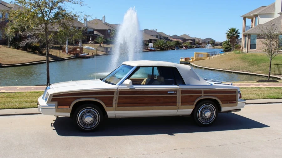1985 Chrysler LeBaron - Image 8 of 9