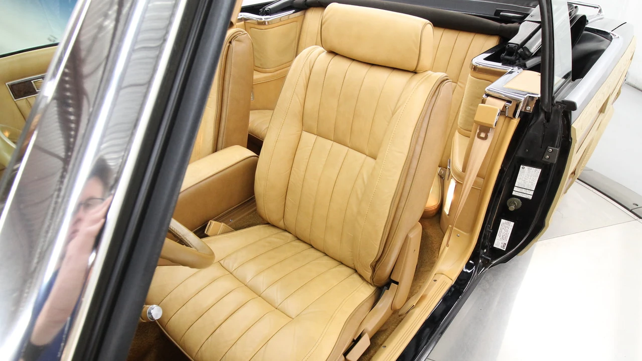 1985 Chrysler LeBaron - Image 5 of 31