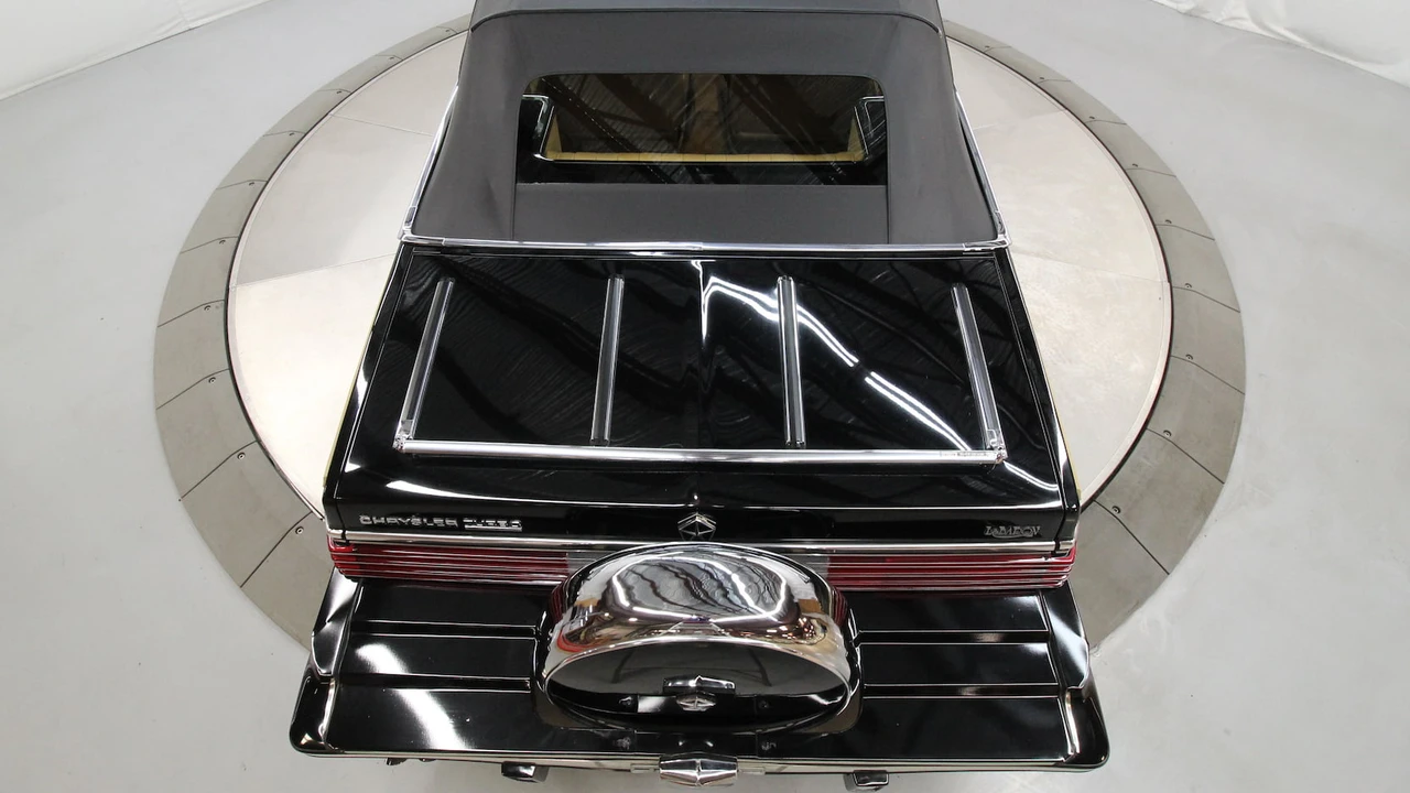 1985 Chrysler LeBaron - Image 27 of 31