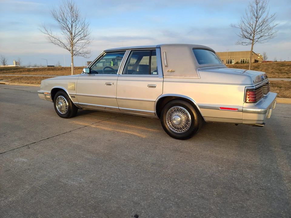 1985 Chrysler New Yorker - Image 6 of 31