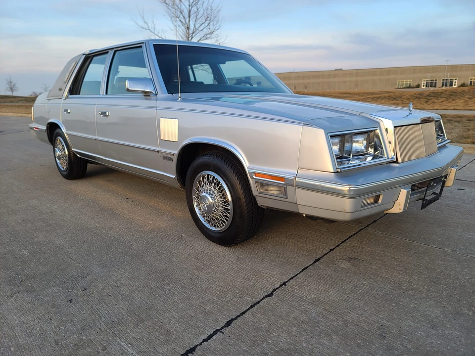 1985 Chrysler New Yorker - Image 22 of 31