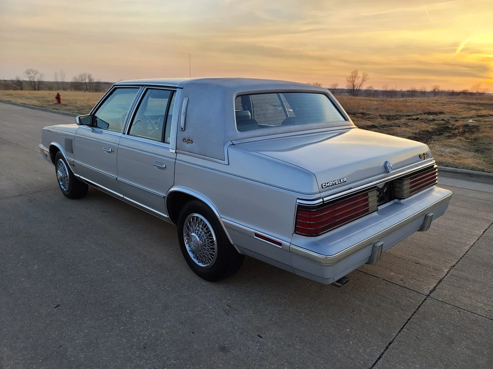 1985 Chrysler New Yorker - Image 7 of 31