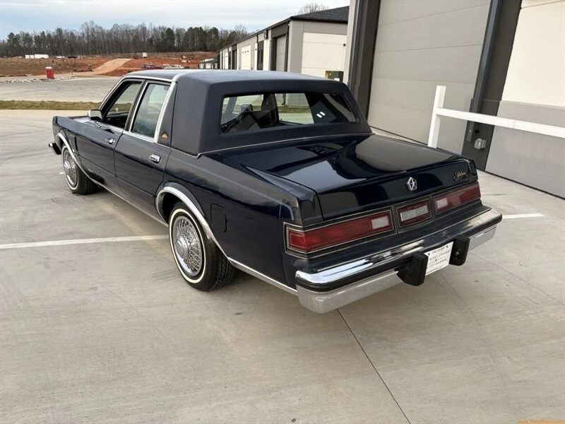 1985 Chrysler New Yorker - Image 3 of 12