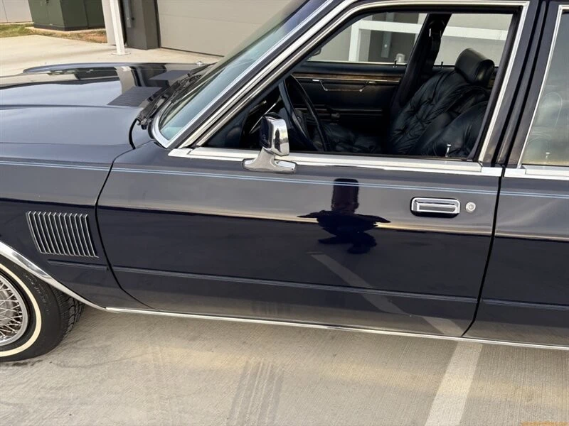 1985 Chrysler New Yorker - Image 11 of 12