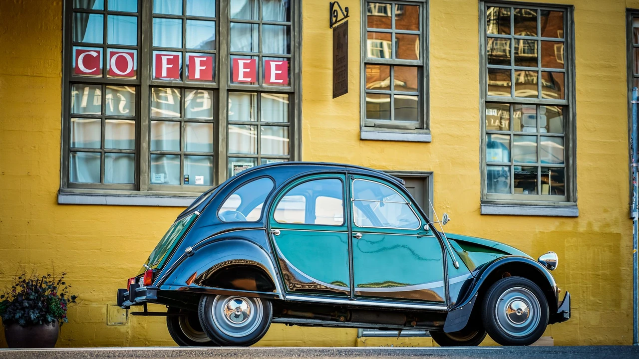 1985 Citroen 2CV - Image 2 of 31