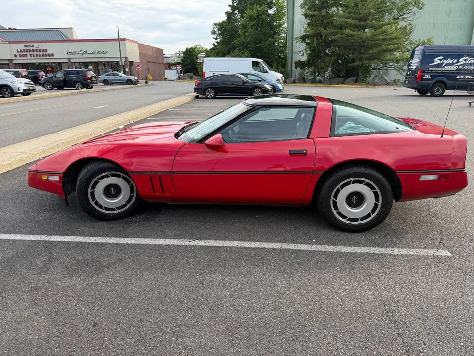 1985 Chevrolet Corvette C4 - Image 6 of 20