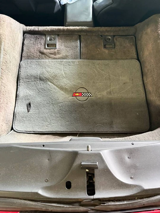 1985 Chevrolet Corvette C4 - Image 14 of 20