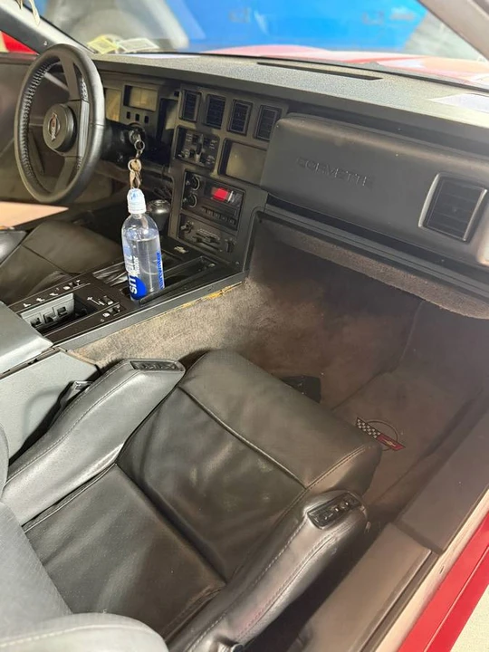 1985 Chevrolet Corvette C4 - Image 13 of 20