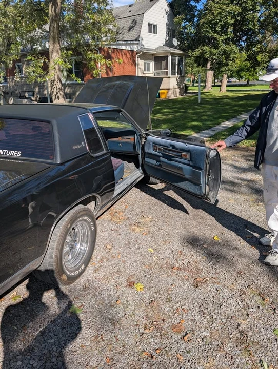 1985 Oldsmobile Cutlass Supreme - Image 2 of 8