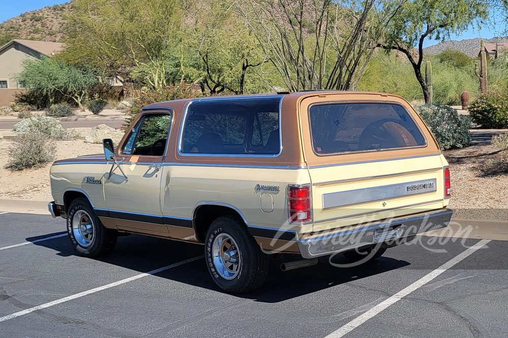 1985 Dodge Ramcharger - Image 9 of 10