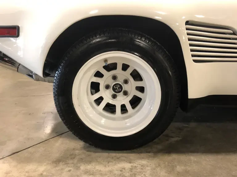 1985 DeTomaso Pantera - Image 15 of 15