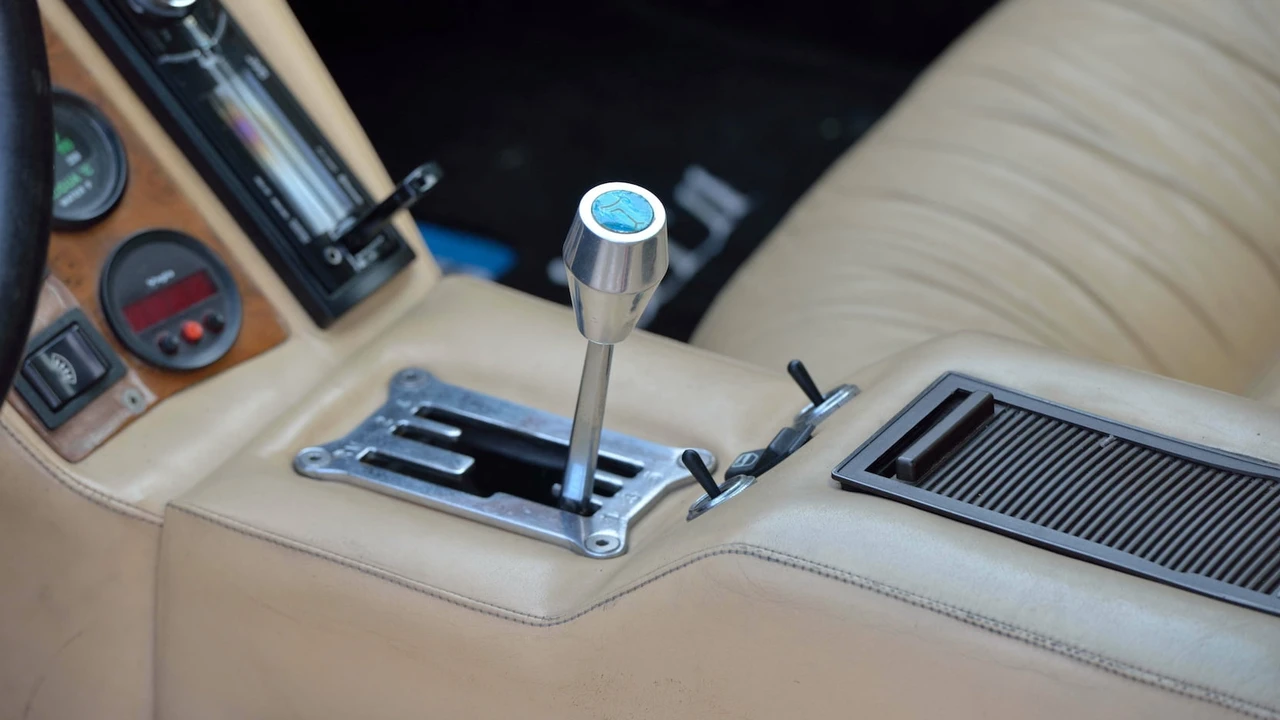 1985 DeTomaso Pantera - Image 9 of 31