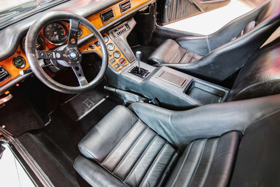 1985 DeTomaso Pantera - Image 24 of 31