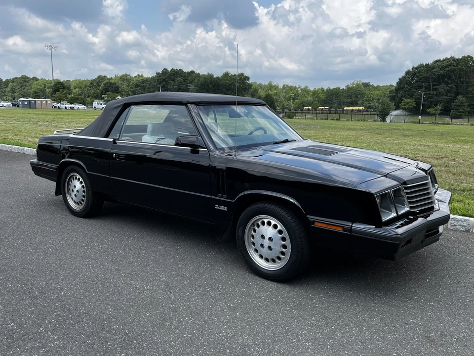 1985 Chrysler K-Car - Image 11 of 31
