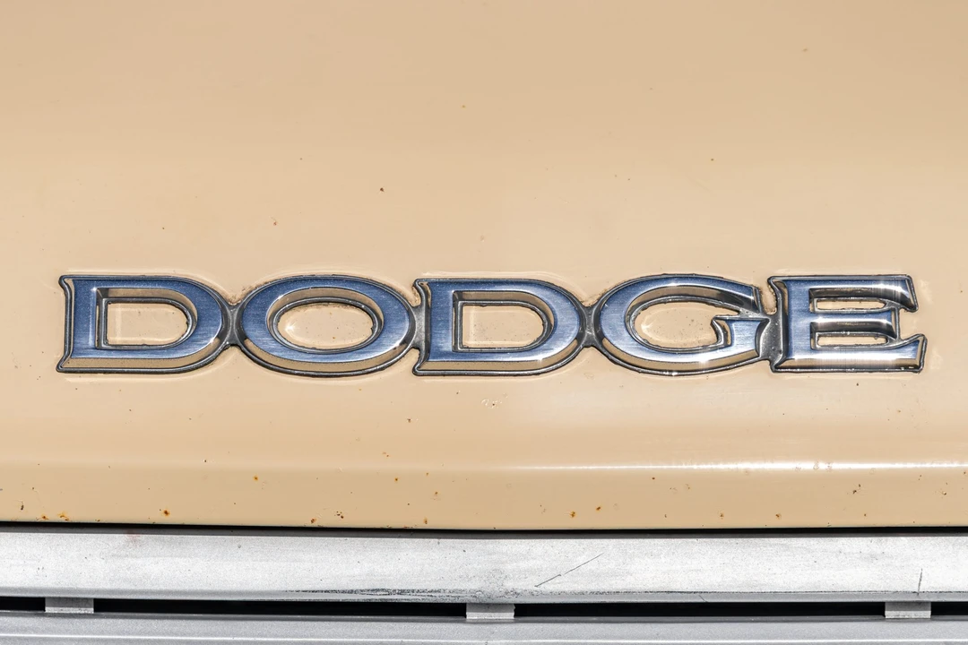 1985 Dodge Ram Van - Image 11 of 31
