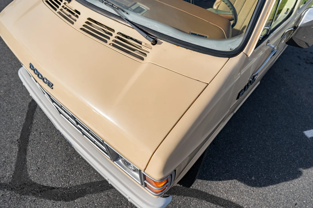 1985 Dodge Ram Van - Image 18 of 31