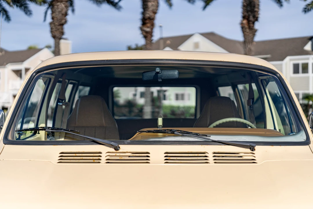 1985 Dodge Ram Van - Image 19 of 31