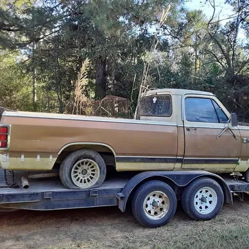 1985 Dodge D-150 Long Bed