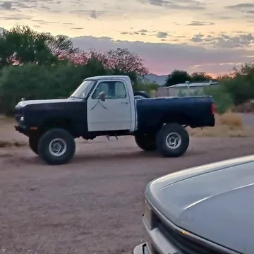 1985 Dodge D-150 Short Bed