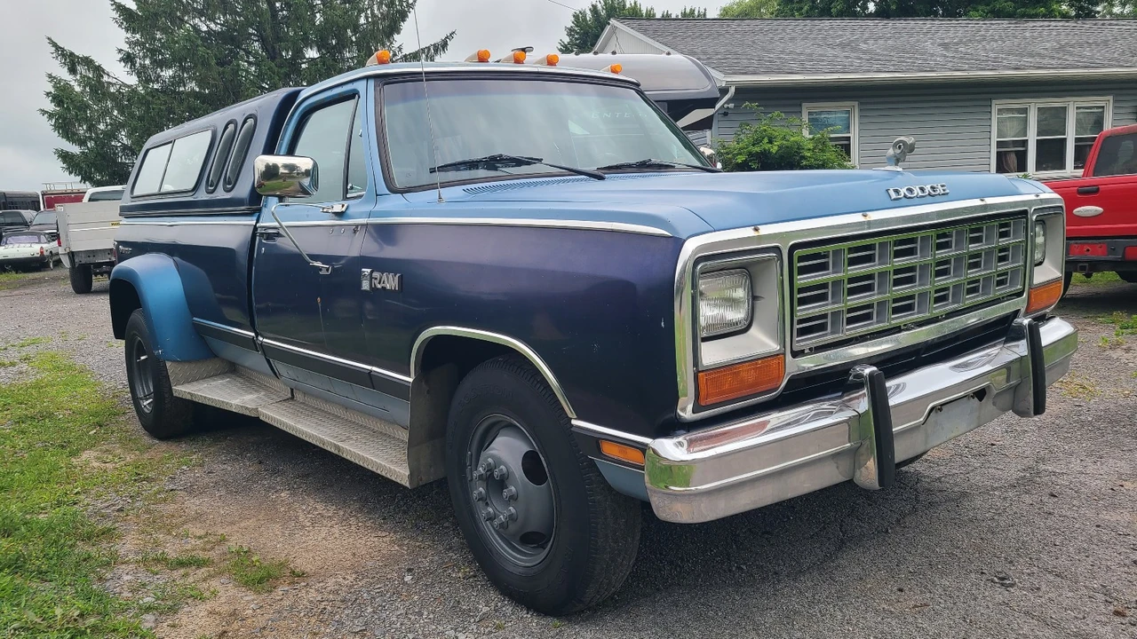 1985 Dodge D Series - Image 4 of 24