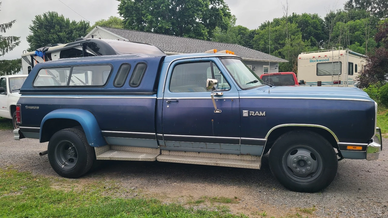 1985 Dodge D Series - Image 5 of 24