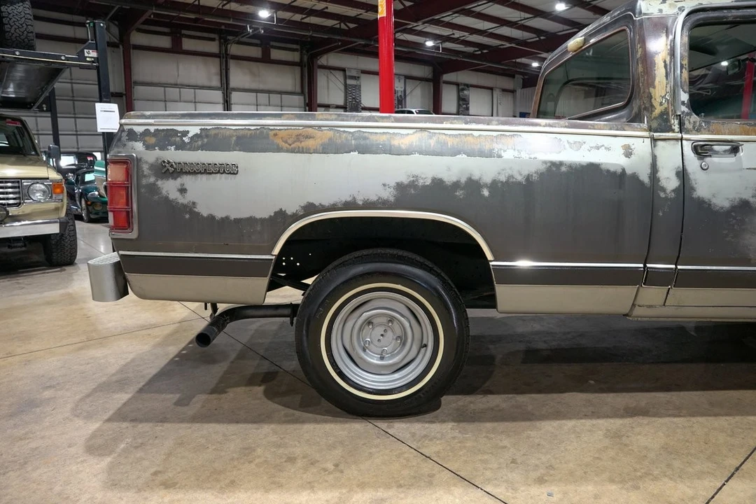 1985 Dodge D Series - Image 9 of 31