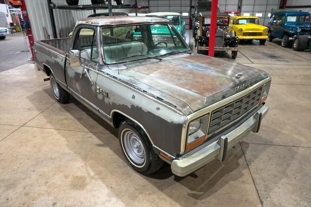 1985 Dodge D Series - Image 14 of 31