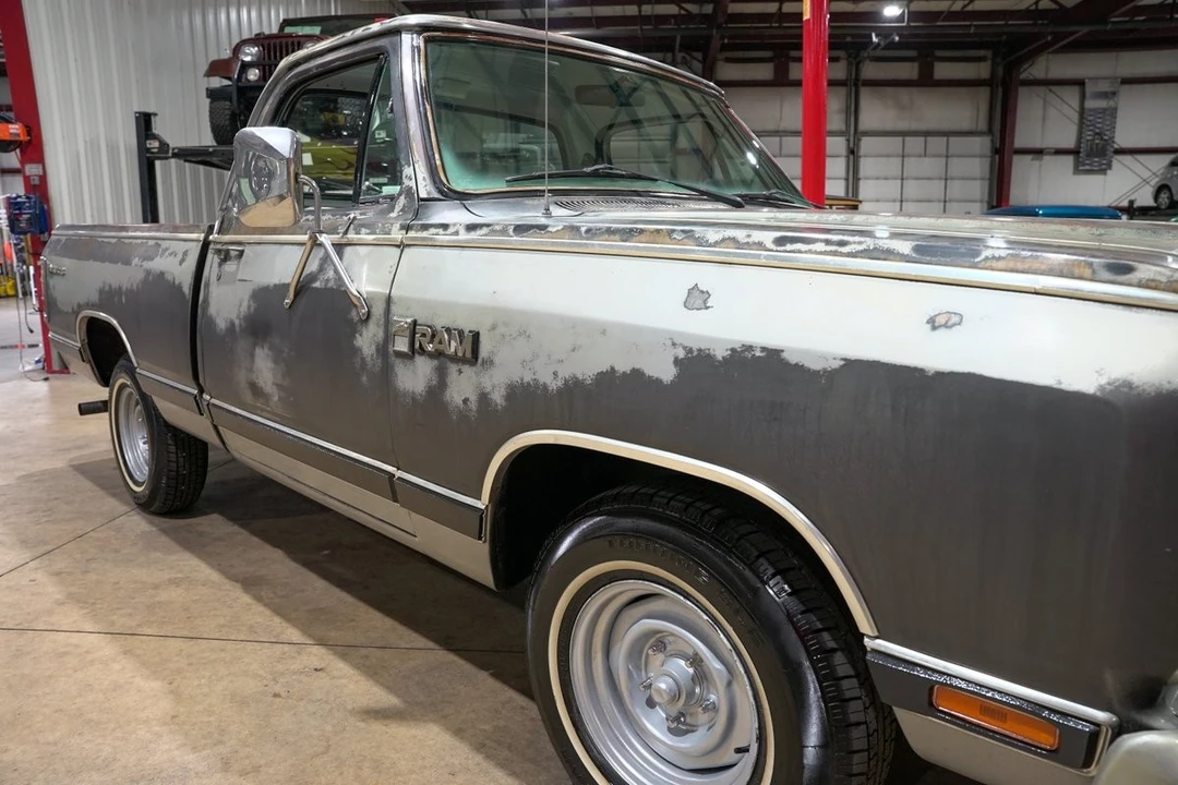 1985 Dodge D Series - Image 30 of 31