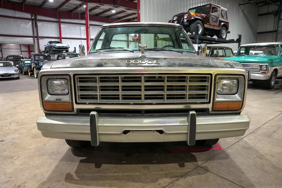 1985 Dodge D Series - Image 13 of 31
