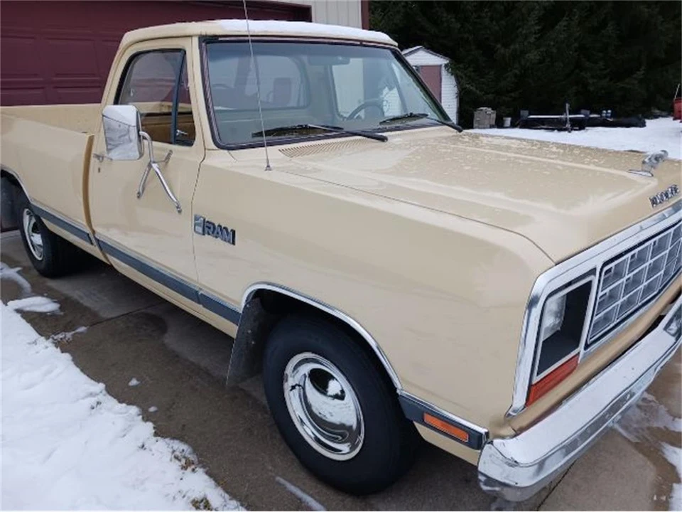1985 Dodge D Series - Image 2 of 17