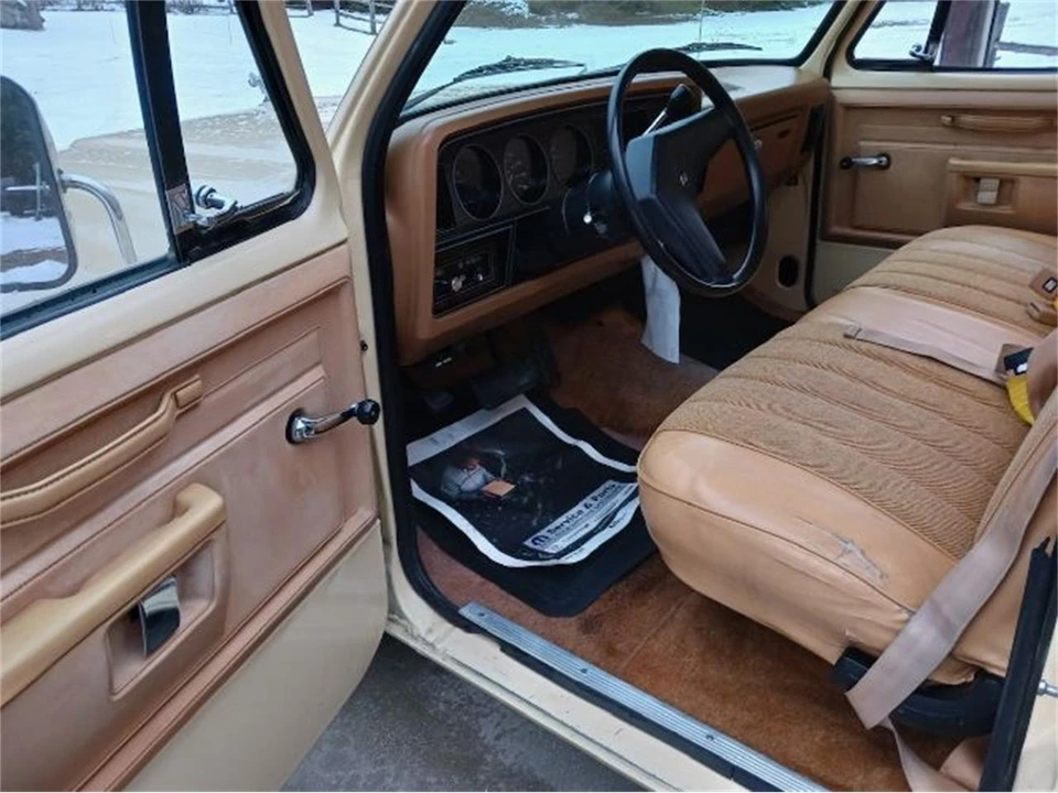 1985 Dodge D Series - Image 10 of 17
