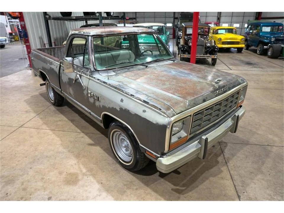 1985 Dodge D Series - Image 14 of 31