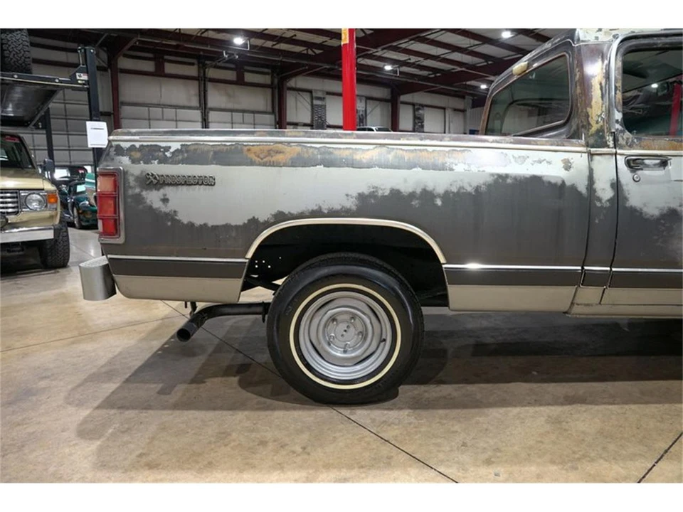 1985 Dodge D Series - Image 9 of 31