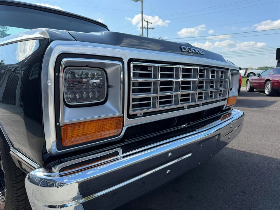 1985 Dodge D Series - Image 7 of 31