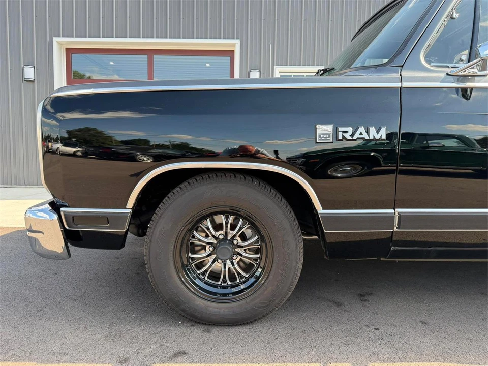 1985 Dodge D Series - Image 24 of 31