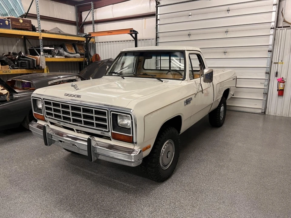 1985 Dodge Ram 1st Gen - Image 26 of 31