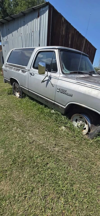 1985 Dodge Ramcharger - Image 2 of 17