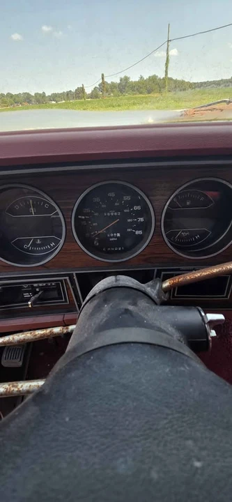 1985 Dodge Ramcharger - Image 11 of 17