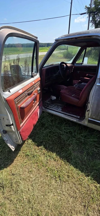 1985 Dodge Ramcharger - Image 10 of 17