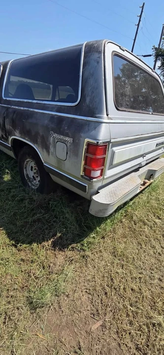 1985 Dodge Ramcharger - Image 6 of 17