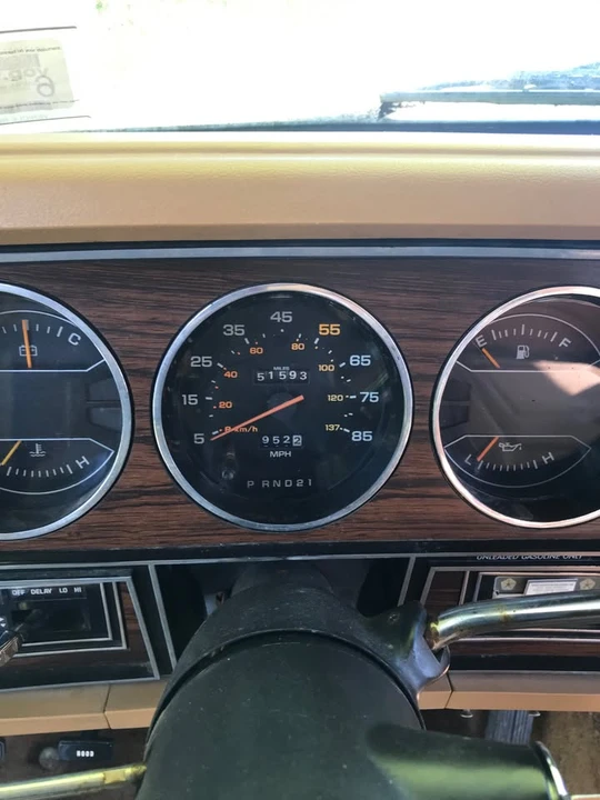1985 Dodge Ramcharger - Image 10 of 18