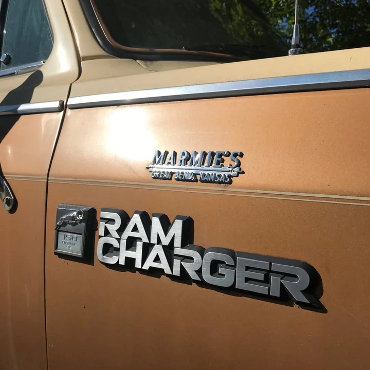 1985 Dodge Ramcharger - Image 16 of 18