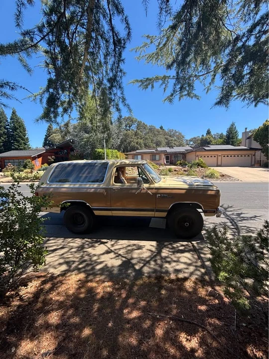 1985 Dodge Ramcharger - Image 7 of 12