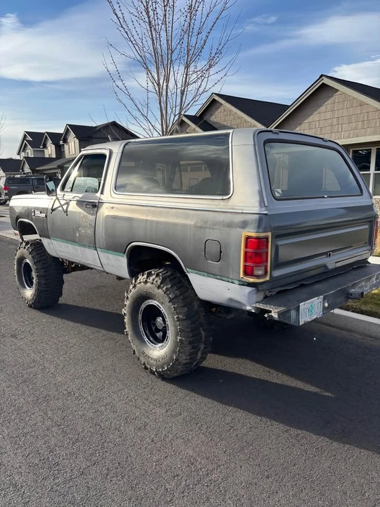 1985 Dodge Ramcharger - Image 3 of 8