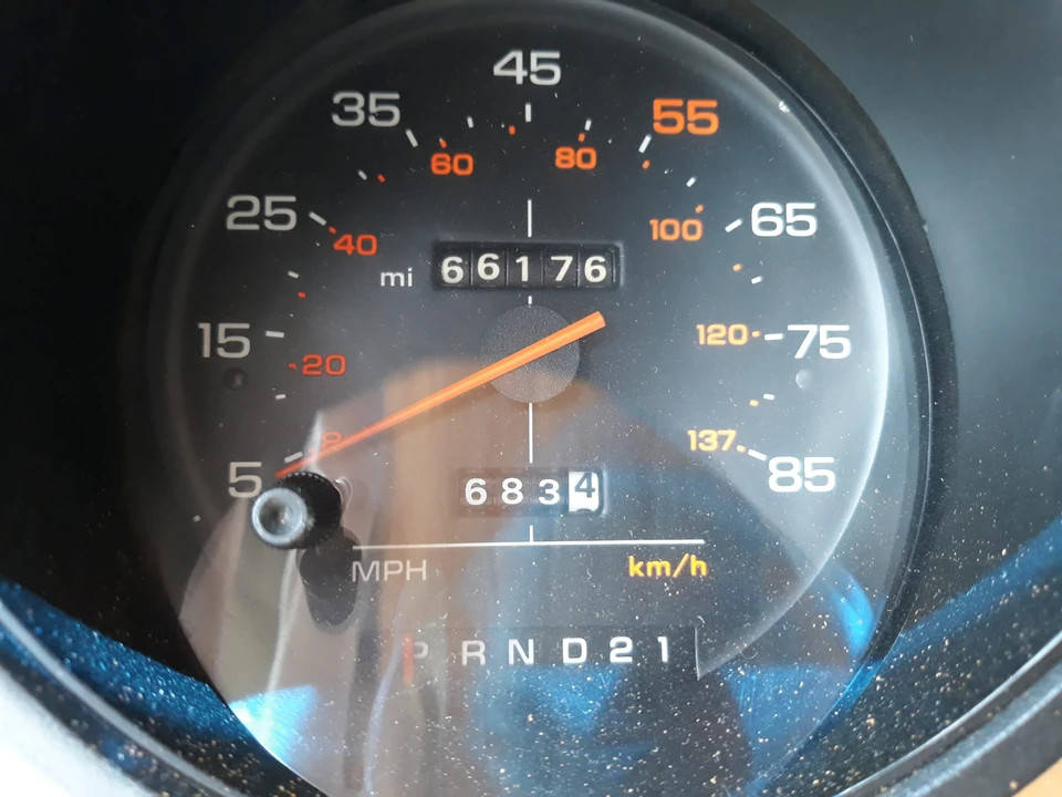 1985 Dodge Ram Van - Image 26 of 31