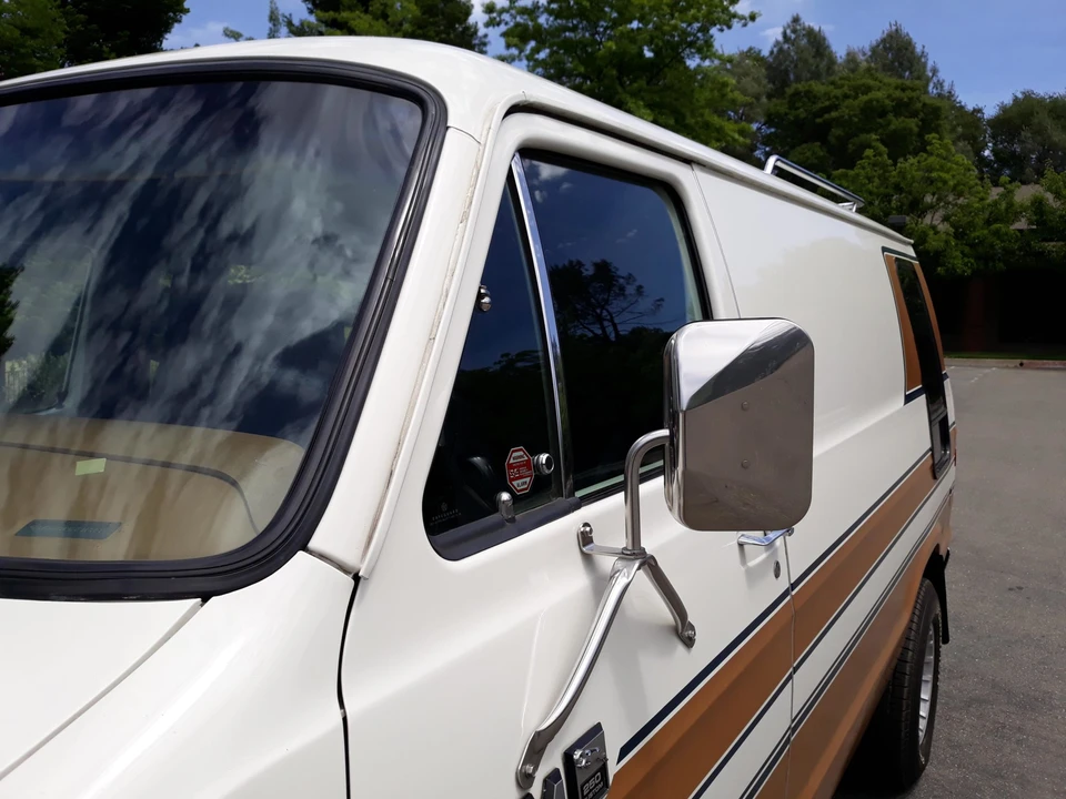 1985 Dodge Ram Van - Image 15 of 31