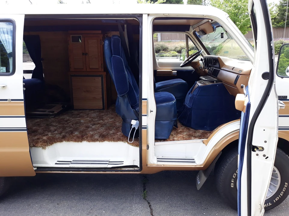 1985 Dodge Ram Van - Image 31 of 31