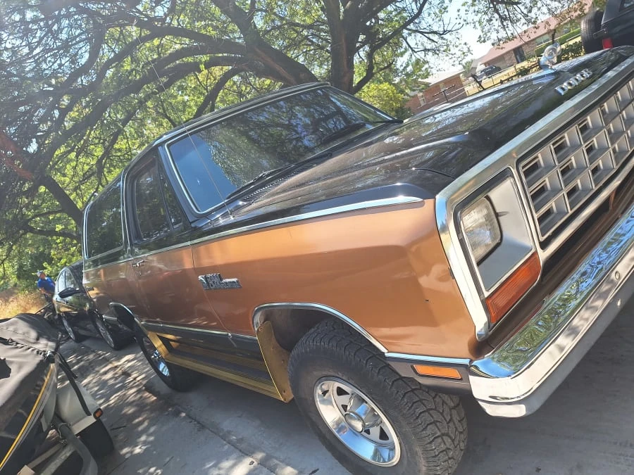 1985 Dodge Ramcharger - Image 4 of 9